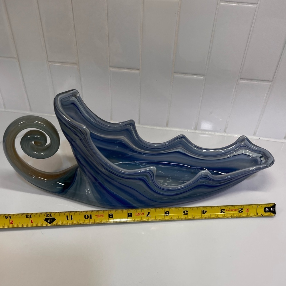 Sooner Art Glass Hand Blown Swirl Leaf Sleigh Cornucopia Display Blue Vintage - Picture 3 of 7
